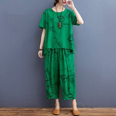 NEW WOMEN HALF SLEEVES PRINTED CAPRI SET CH-1002